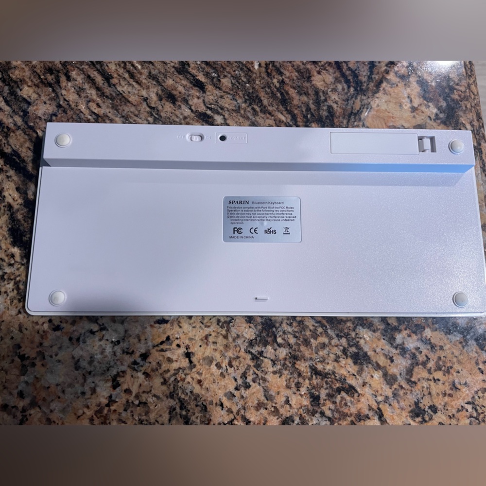 Bluetooth Wireless Keyboard - Picture 4 of 4